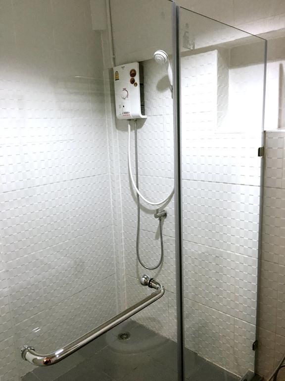 Urban Hostal *