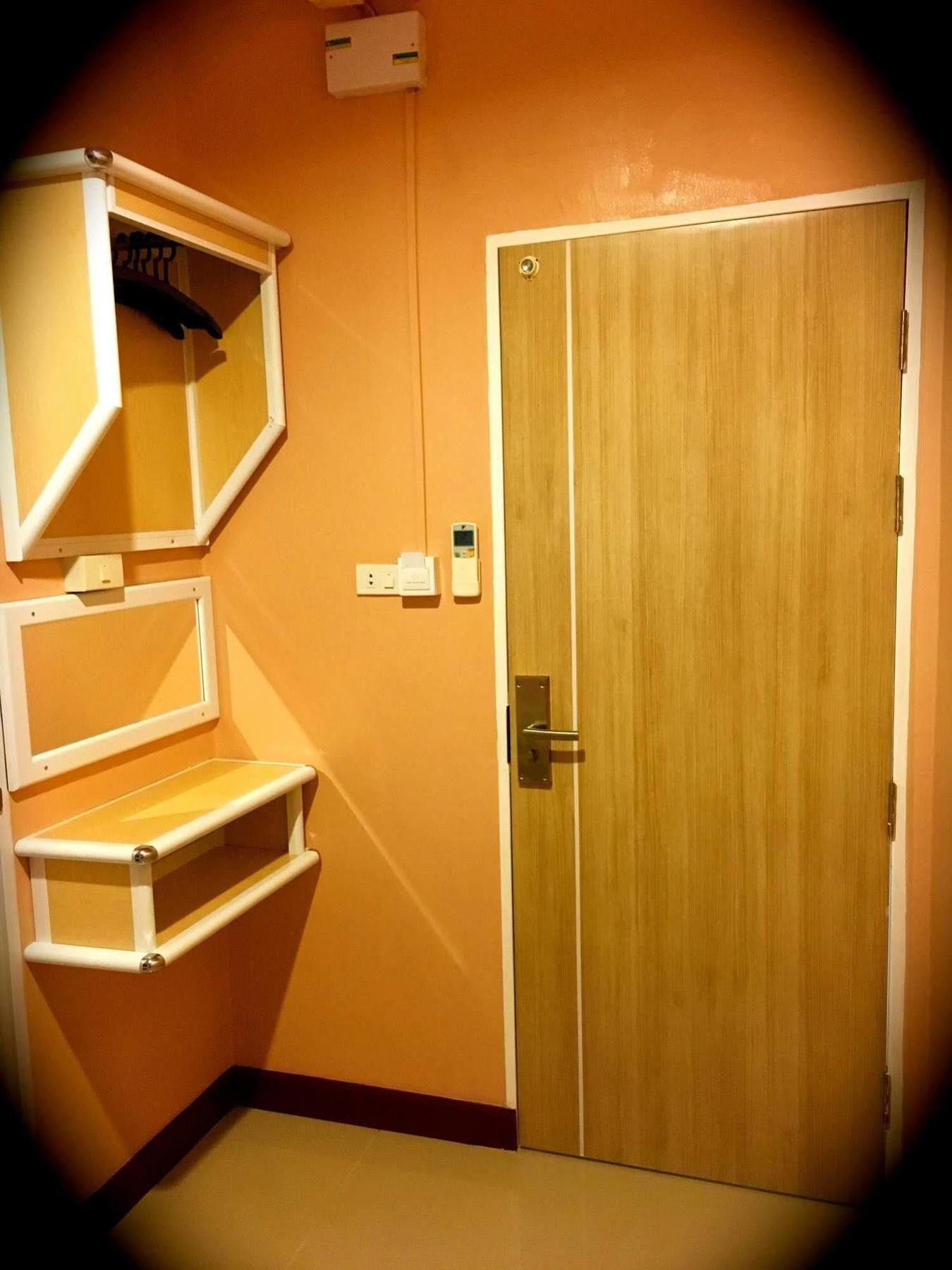 Urban Hostal Bangkok